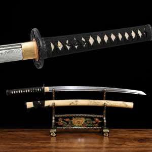 Tsubaki katana (damaszkuszi acél, valódi rájabőrrel)