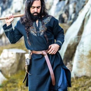 Snorri viking tunika Urnes-stílusú hímzéssel